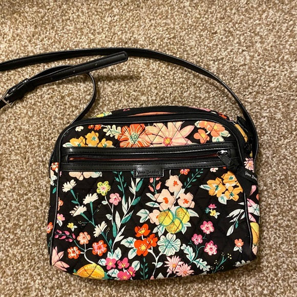 Vera Bradley Handbags - Vera Bradley purse